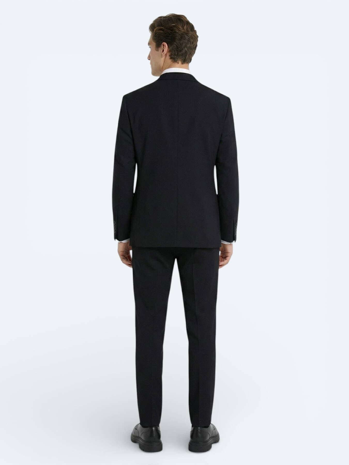 Siyah Çizgili Modern Fit Takım Elbise görsel 4